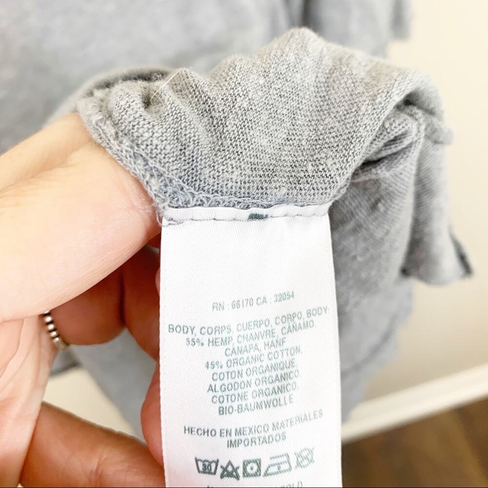 Anthropologie T.la Luna Gray Flutter Sleeve Top - Picture 4 of 5